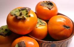 Persimmon - välgörande egenskaper som den soliga frukten döljer