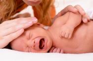 Τι να κάνετε αν το μωρό κλαίει συνεχώς